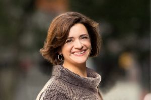 Vivien Azer, Cowen Analyst