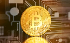 Bitcoin Market Needs More Access to Banking, Credit